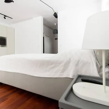 Apartment Bianco 16 - Studio Universitate - Old Town *